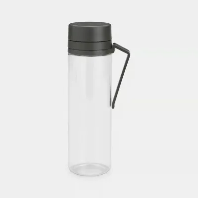 Бутылка для воды Brabantia Make & Take 0,5 л с ситечком для фруктов и трав, пластик, тёмно-серая Dark Grey