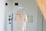 Крючок для одежды на присоске Brabantia белый пластиковый — фото 4