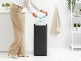 Мусорное ведро Brabantia Bo Touch Bin 30 л, сталь, Soft Touch, Mineral Infinite Grey — фото 6