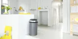 Мусорное ведро Brabantia Touch Bin 60 л платиновое — фото 3