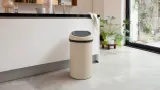 Мусорное ведро Brabantia Touch Bin 60 л Soft Beige бежевое — фото 4