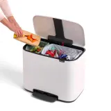 Мусорное ведро с педалью Brabantia Bo 11+23 л двухкамерное белое — фото 5