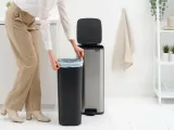 Педальное мусорное ведро Brabantia Bo 30 л, прямоугольное, матовая сталь Fingerprint Proof — фото 7