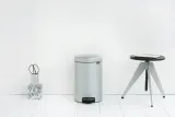 Педальное мусорное ведро Brabantia NewIcon 12 л, металлик серый — фото 4