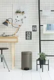 Мусорное ведро с педалью Brabantia NewIcon 12 л, сталь, полипропилен — фото 4