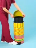 Мусорное ведро с педалью Brabantia NewIcon 30 л Yinka Ilori разноцветное — фото 2