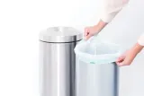 Самогасящееся мусорное ведро Brabantia 30 л, матовая сталь, серебристое — фото 4