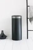 Мусорное ведро Brabantia Touch Bin New 30 л матовое чёрное — фото 2