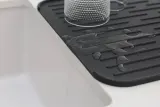 Коврик для сушки посуды Brabantia SinkSide силиконовый, 43,8 x 32,5 см, складной, нескользящий, тёмно-серый — фото 3