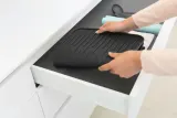 Коврик для сушки посуды Brabantia SinkSide силиконовый, 43,8 x 32,5 см, складной, нескользящий, тёмно-серый — фото 4