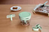 Измельчитель ручной Brabantia Tasty+ 0,6 л, три ножа из нержавеющей стали, насадки для взбивания и смешивания, Jade Green — фото 5