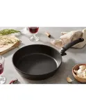 Сковорода Fissler Levital+ Comfort 28 см с антипригарным покрытием Levital, чёрная — фото 2
