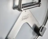Держатели для крышек Joseph Joseph Space на дверцу шкафа, набор 2 шт, для крышек 16–24 см, сталь, серебристые — фото 5