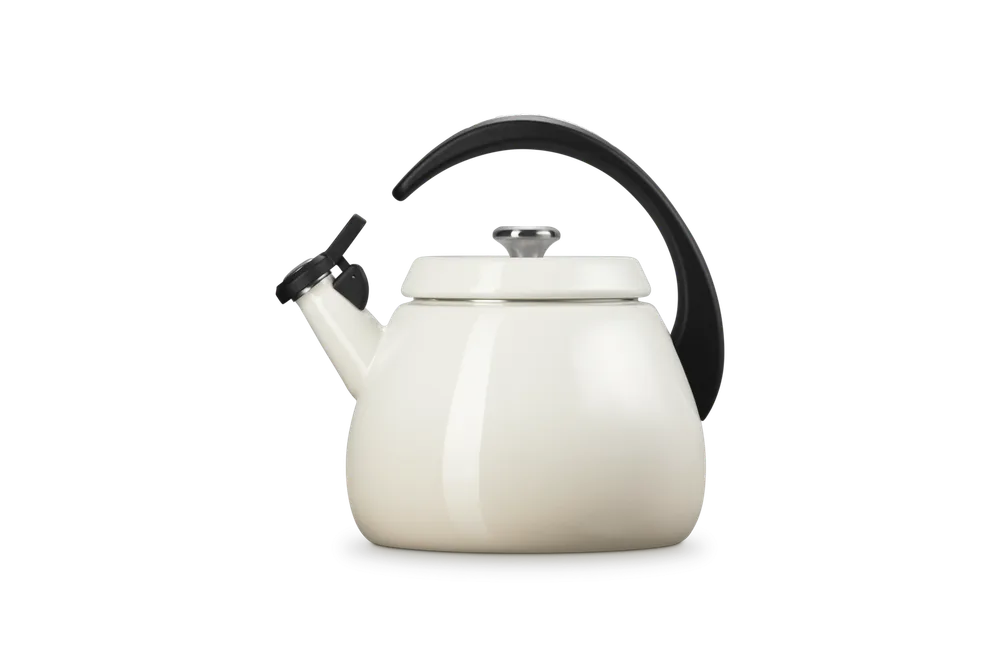 Чайник Le Creuset Cloche 2,1 л Meringue, эмалированная сталь, для разных плит