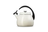 Чайник Le Creuset Cloche 2,1 л Meringue, эмалированная сталь, для разных плит — фото 1