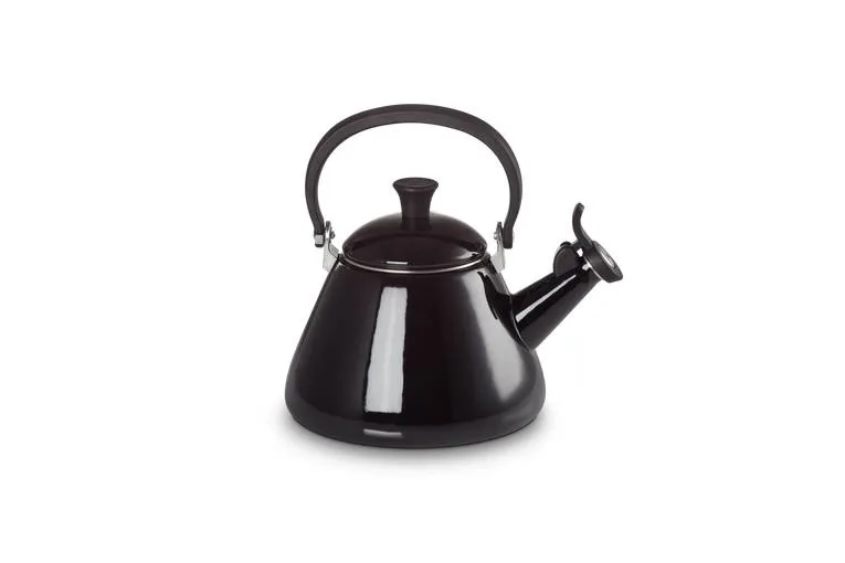 Чёрный чайник Le Creuset Kone 1,6 л, эмалированная сталь, свисток, складная ручка