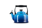 Чайник со свистком Le Creuset традиционный 2,1 л, эмалированная сталь, цвет Azure — фото 1