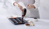 Форма для брауни Le Creuset на 12 порций, углеродистая сталь, чёрная — фото 3