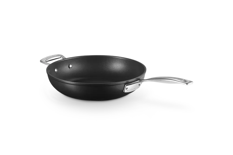 Сковорода глубокая Le Creuset 26 см, 2,7 л, кованый анодированный алюминий, антипригарная, с дополнительной ручкой, для индукции