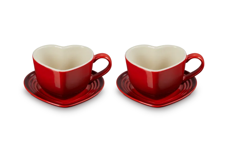 Кружки в форме сердца с блюдцами Le Creuset, каменная керамика, 2 шт по 220 мл, вишнёвые