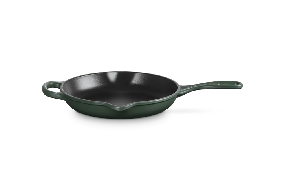 Сковорода чугунная эмалированная Le Creuset 23 см для жарки и подачи, Forêt, зелёная, индукция, гриль