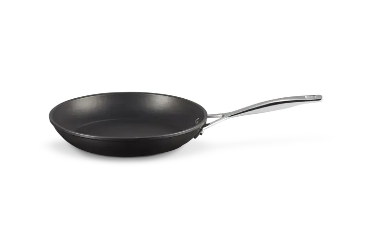 Сковорода Le Creuset 26 см, кованый анодированный алюминий, антипригарная, для индукционных плит, чёрная