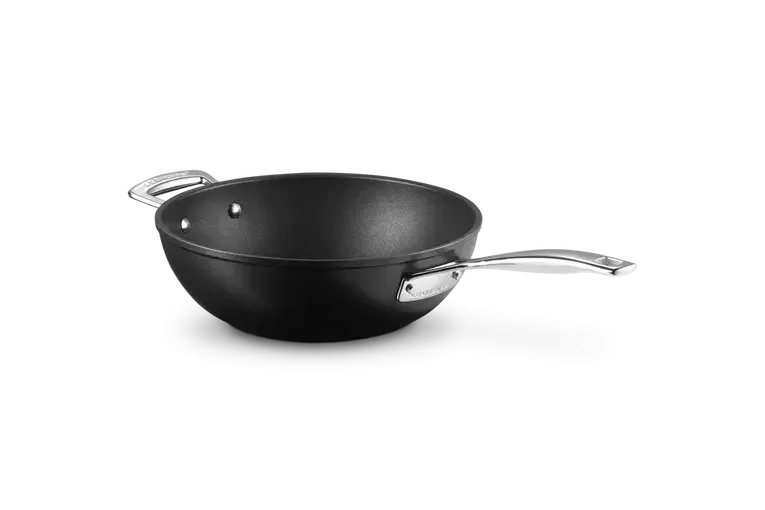Вок Le Creuset 26 см с длинной ручкой, кованый анодированный алюминий, антипригарный, для индукционных плит