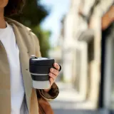 Стакан складной Lekue TO GO 0,35 л, серый, из платинового силикона, с регулируемой крышкой — фото 4