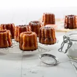 Форма силиконовая Lekue для мини-печенья Cannelé Bordelais на 18 шт., красная, 30 x 17,5 x 2,8 см, платиновый силикон — фото 4