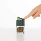 Банки для специй стеклянные Lekue с дозирующими крышками, набор 4 шт, 5,2 x 5,2 x 9,2 см — фото 5
