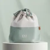 Сумка для ланч-бокса Monbento Pochette L Natural Green, переработанный полиэстер и хлопок, на завязках, зелёная с кремовым — фото 2