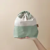Сумка для ланч-бокса Monbento Pochette L Natural Green, переработанный полиэстер и хлопок, на завязках, зелёная с кремовым — фото 3