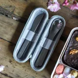 Дорожный набор столовых приборов Monbento Slim Nest Grey в футляре на молнии, ложка, вилка, нож, светло-серый — фото 7