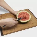 Ложка для выемки шариков из фруктов и овощей OXO Good Grips, две насадки разного размера, нержавеющая сталь, чёрная — фото 4