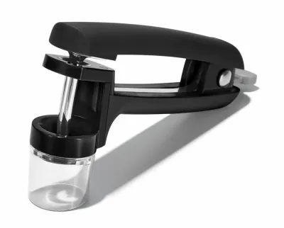 Косточковыниматель для вишни и оливок OXO Good Grips, нержавеющая сталь и пластик, чёрный, складной