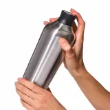 Шейкер для коктейлей OXO Good Grips с мерной шкалой, 9,2 × 27 см, нержавеющая сталь, серебристо-чёрный — фото 5
