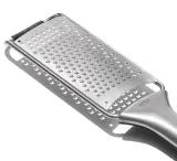 Тёрка ручная OXO Steel 29,2 × 6,9 см, нержавеющая сталь, силиконовая вставка в ручке, защитный чехол, серебристая — фото 4