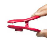 Набор магнитных клипс для пакетов OXO Good Grips, 4 штуки, разноцветные, пластик, резина и магнит — фото 2