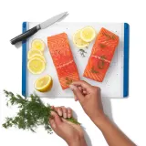 Набор разделочных досок OXO Good Grips, 3 шт, 32,7 x 22,8 см, белые с цветными краями — фото 7
