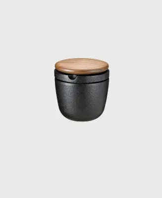 Мельница для специй Skeppshult Walnut, чугун и орех, 8 × 7,5 см, чёрная