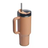Термокружка Stanley Quencher H2.O FlowState 1,18 л с поворотной крышкой и трубочкой, Camel коричневая — фото 2