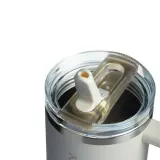 Термокружка Stanley Quencher ProTour Flip Straw 0,89 л, герметичная, без BPA, с резиновой ручкой, Cream кремовая — фото 3