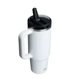 Термокружка Stanley Quencher ProTour Flip Straw 0,89 л, вакуумная изоляция, мундштук с трубочкой, Chalk белая — фото 3