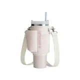 Сумка-чехол Stanley Carry-All для кружки Quencher 0,89 л с плечевым ремнём и карманами, розовая Rose Quartz — фото 1