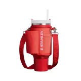 Сумка-чехол Stanley Carry-All для кружки Quencher 1,18 л с плечевым ремнём и карманами, коралловая Hot Coral — фото 1