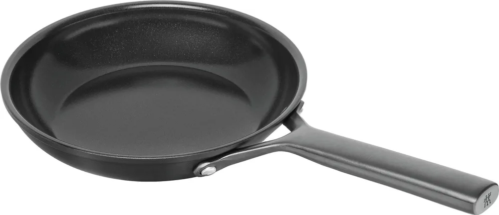 Сковорода мелкая Zwilling Milano 20 см, керамическое покрытие CERAFORCE TITANIUM, для индукции, чёрная