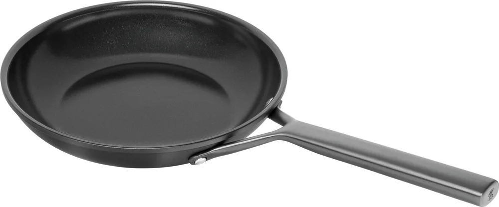 Сковорода мелкая Zwilling Milano 24 см, керамическое покрытие CERAFORCE TITANIUM, для индукции, чёрная