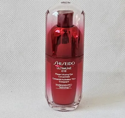 Сыворотка для кожи вокруг глаз Shiseido Ultimune Power Infusing Eye Concentrate, укрепляющая, для чувствительной кожи, 15 мл