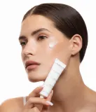 Сыворотка-бустер для лица Christina Illustrious Absolute Bright, против пигментации, точечная — фото 3