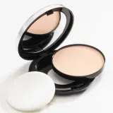 Компактная пудра Artdeco High Definition Compact Powder матовая, оттенок 22 Medium Honey Beige, 10 г — фото 4